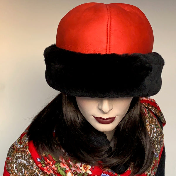 Sheared Comfort Sheepskin Ollie Hat Red and Black