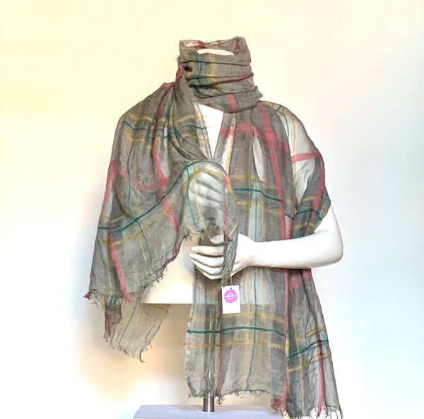 Bold Wide Plaid Scarf in 3 Colours