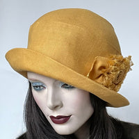 Fanfreluche "Cloche" Hat in Yellow Gold linen with Flower Trim