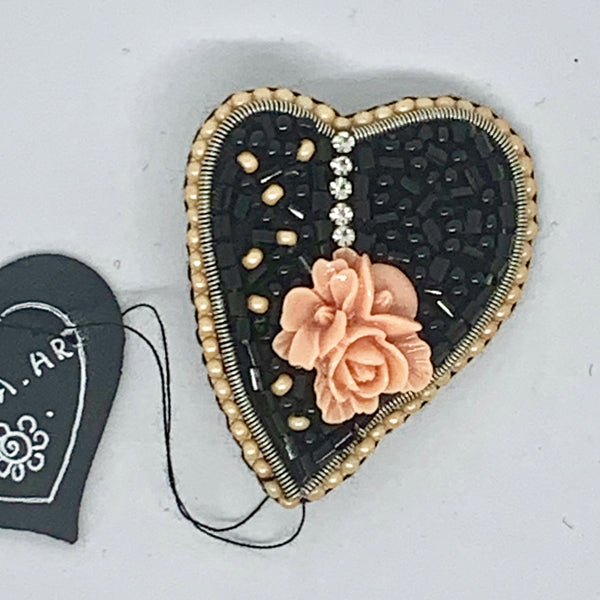 Kunda Art Beaded Pin Black with Peach Rose Heart